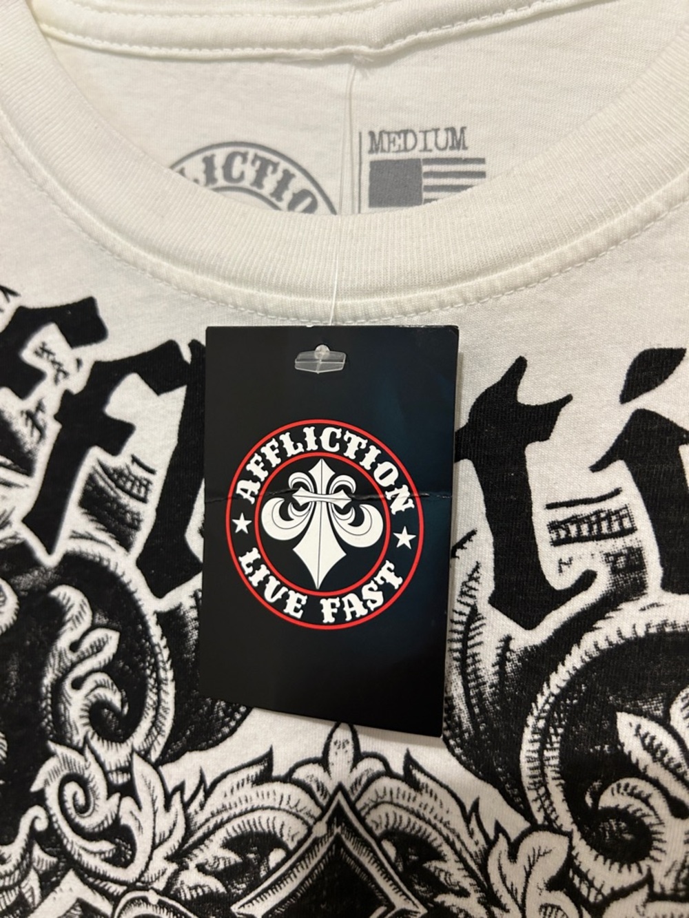 Affliction white & black tee - Picture 5 of 10